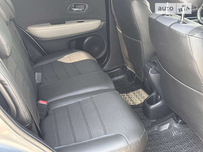 Внедорожник / Кроссовер Honda HR-V 2018 в Кривом Роге