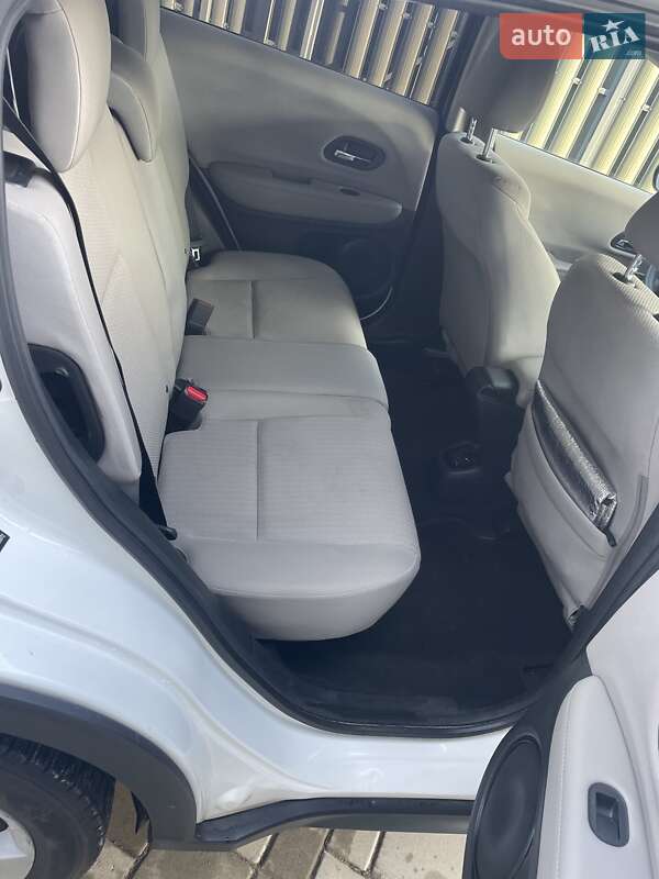 Позашляховик / Кросовер Honda HR-V 2016 в Львові