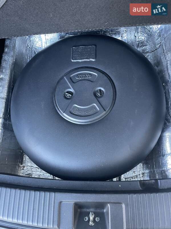 Позашляховик / Кросовер Honda HR-V 2016 в Львові