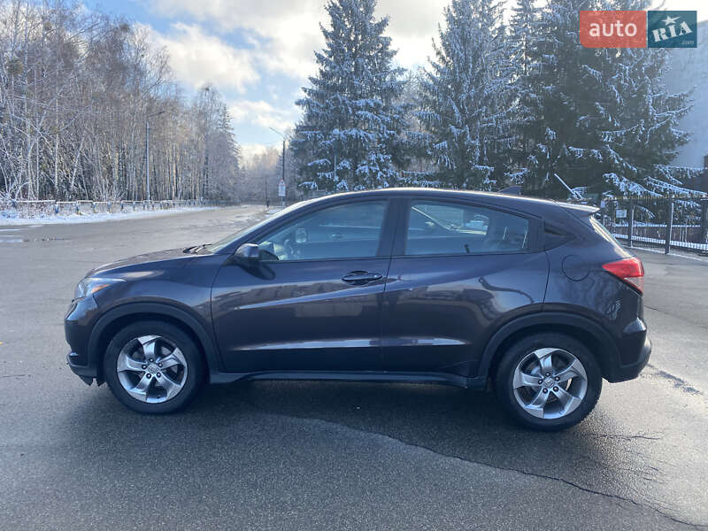 Позашляховик / Кросовер Honda HR-V 2016 в Нових Петрівцях