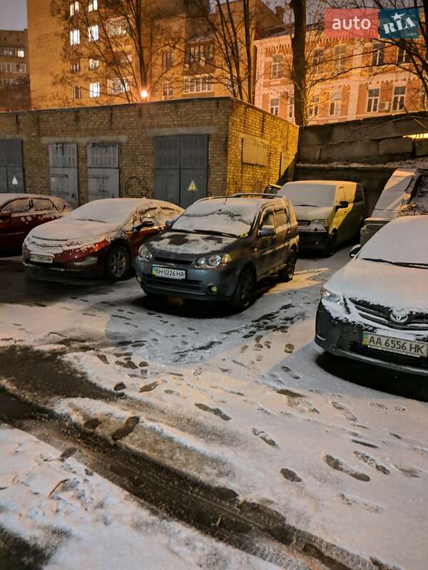 Внедорожник / Кроссовер Honda HR-V 2004 в Одессе