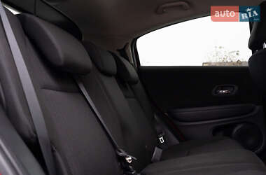 Позашляховик / Кросовер Honda HR-V 2017 в 
