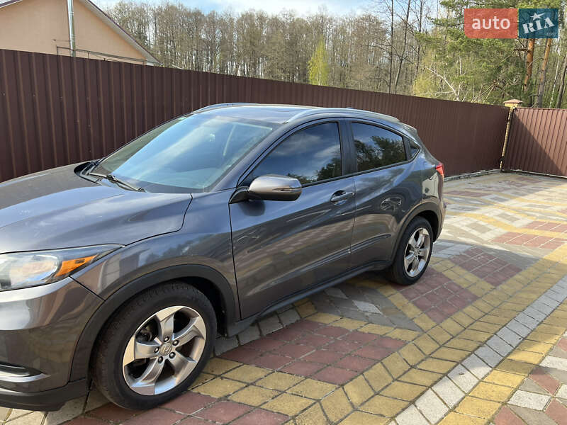 Позашляховик / Кросовер Honda HR-V 2017 в Києві