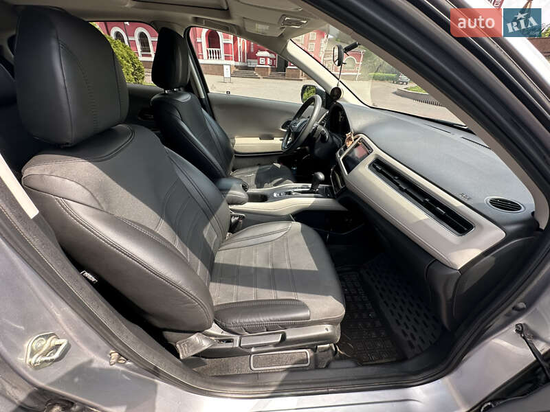 Позашляховик / Кросовер Honda HR-V 2017 в Дніпрі фото 24 Позашляховик / Кросовер Honda HR-V 2017 в Дніпрі