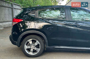 Внедорожник / Кроссовер Honda HR-V 2018 в 