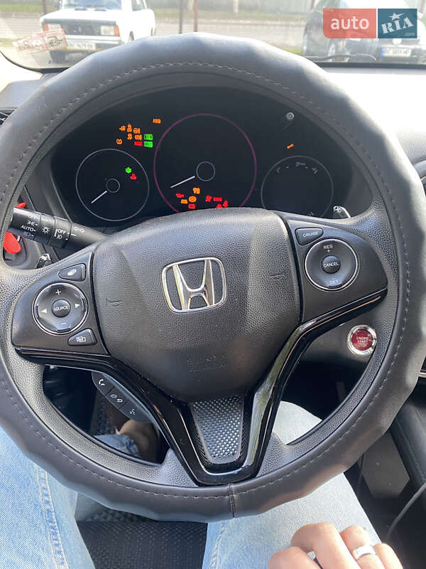 Позашляховик / Кросовер Honda HR-V 2017 в Львові