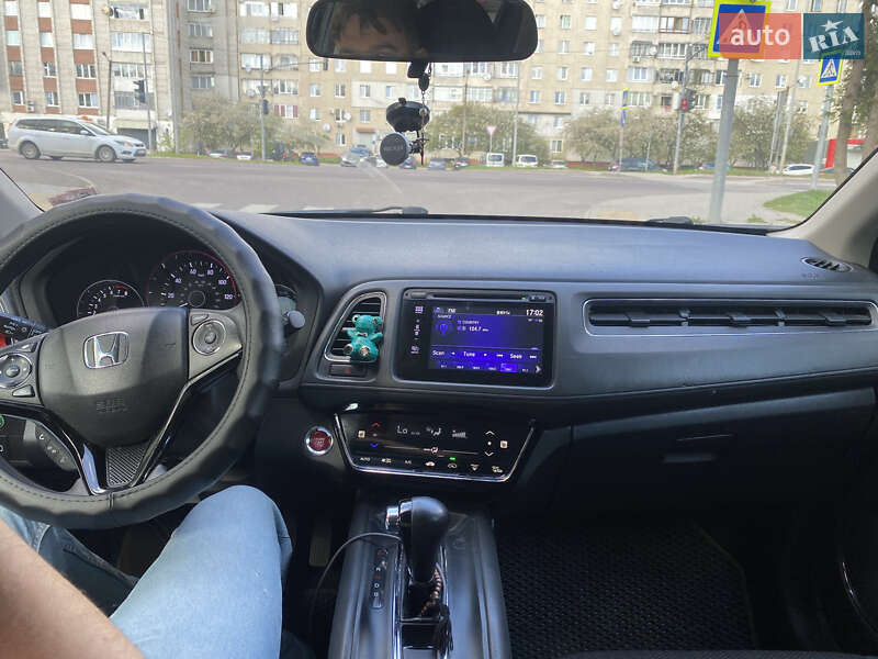 Позашляховик / Кросовер Honda HR-V 2017 в Львові