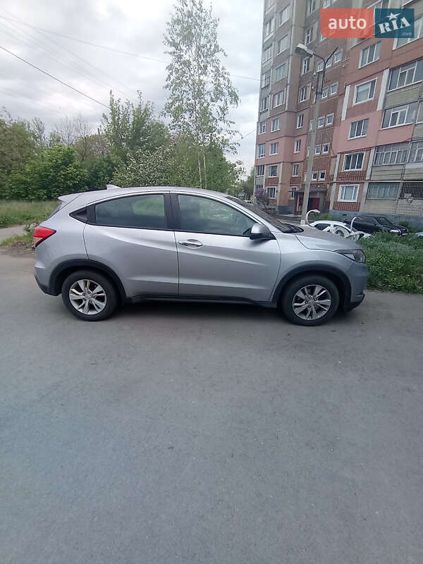 Внедорожник / Кроссовер Honda HR-V 2017 в Харькове фото 5 Внедорожник / Кроссовер Honda HR-V 2017 в Харькове