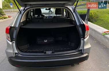Позашляховик / Кросовер Honda HR-V 2018 в 