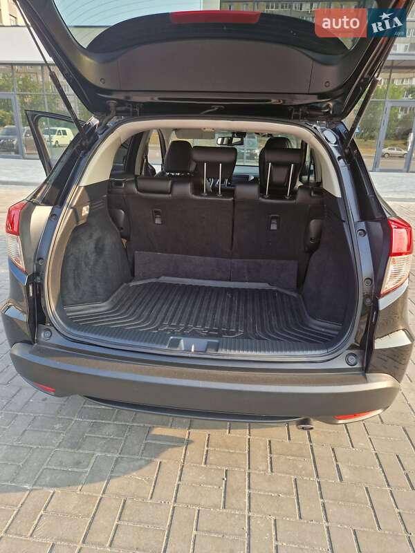 Позашляховик / Кросовер Honda HR-V 2020 в Дніпрі фото 24 Позашляховик / Кросовер Honda HR-V 2020 в Дніпрі