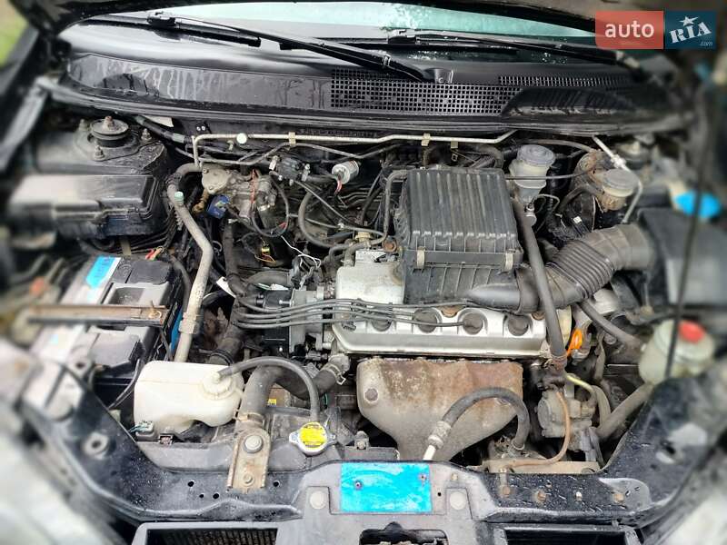 Внедорожник / Кроссовер Honda HR-V 2003 в Тернополе