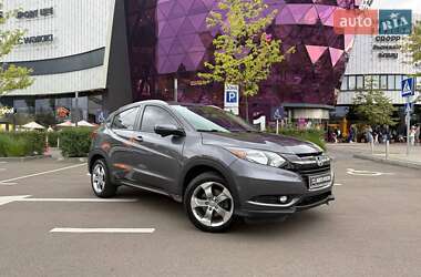 Внедорожник / Кроссовер Honda HR-V 2017 в Киеве