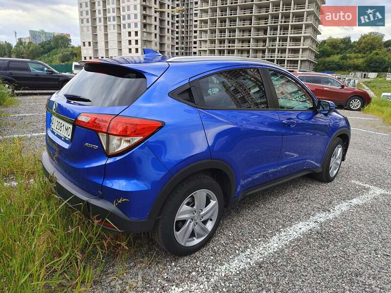 Внедорожник / Кроссовер Honda HR-V 2019 в Киеве