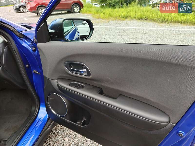 Внедорожник / Кроссовер Honda HR-V 2019 в Киеве