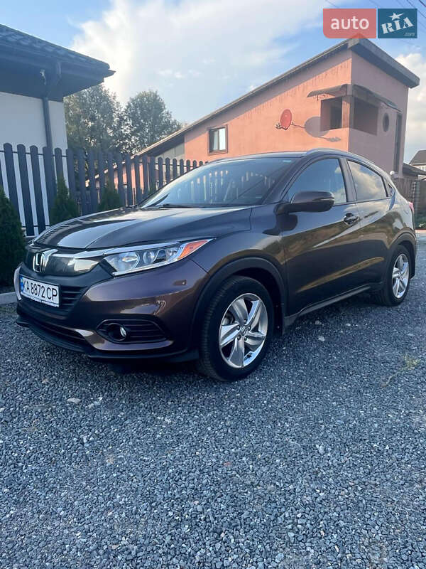 Внедорожник / Кроссовер Honda HR-V 2019 в Погребах
