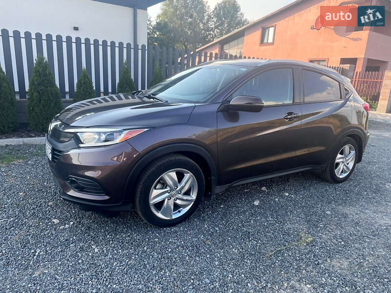 Внедорожник / Кроссовер Honda HR-V 2019 в Погребах