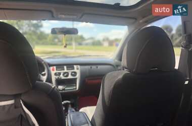 Позашляховик / Кросовер Honda HR-V 2001 в 