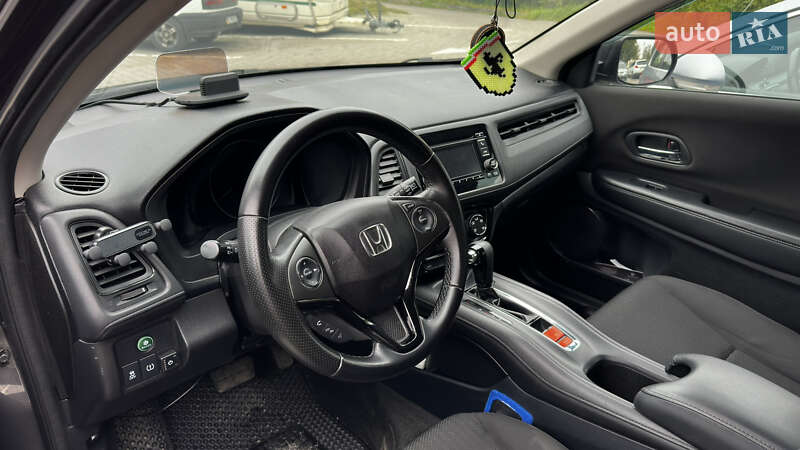 Внедорожник / Кроссовер Honda HR-V 2016 в Львове