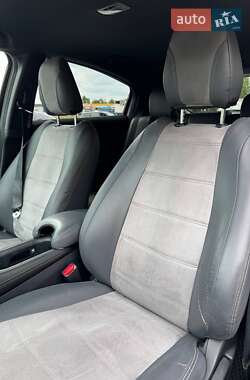 Внедорожник / Кроссовер Honda HR-V 2021 в 