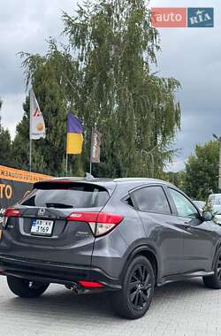 Внедорожник / Кроссовер Honda HR-V 2021 в 