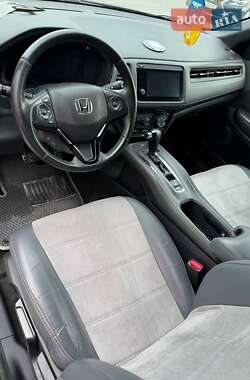 Внедорожник / Кроссовер Honda HR-V 2021 в 