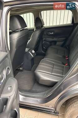 Внедорожник / Кроссовер Honda HR-V 2023 в 