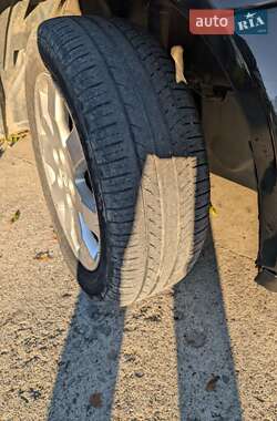 Внедорожник / Кроссовер Honda HR-V 2004 в  фото 7 Внедорожник / Кроссовер Honda HR-V 2004 в