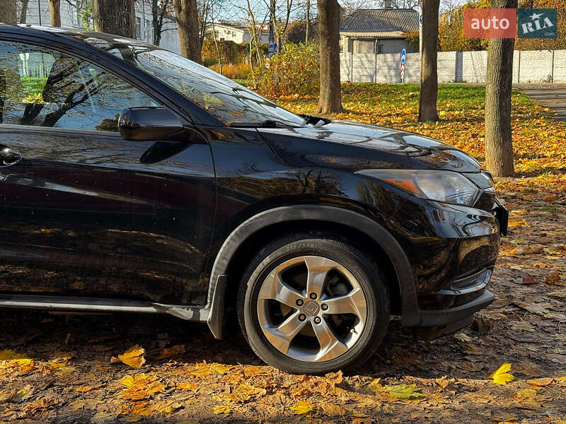 Внедорожник / Кроссовер Honda HR-V 2018 в Киеве