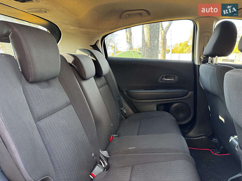 Внедорожник / Кроссовер Honda HR-V 2018 в Киеве