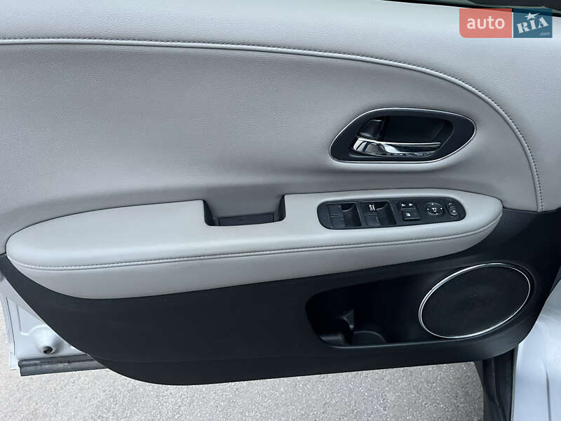 Внедорожник / Кроссовер Honda HR-V 2016 в Кривом Роге фото 13 Внедорожник / Кроссовер Honda HR-V 2016 в Кривом Роге