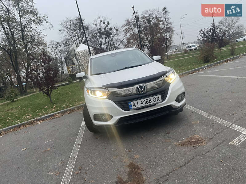 Внедорожник / Кроссовер Honda HR-V 2021 в Киеве