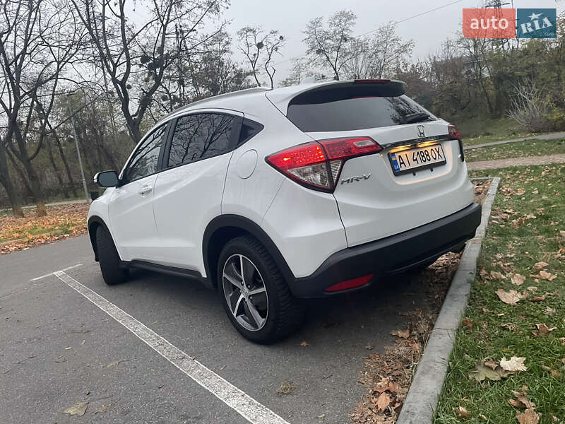 Внедорожник / Кроссовер Honda HR-V 2021 в Киеве