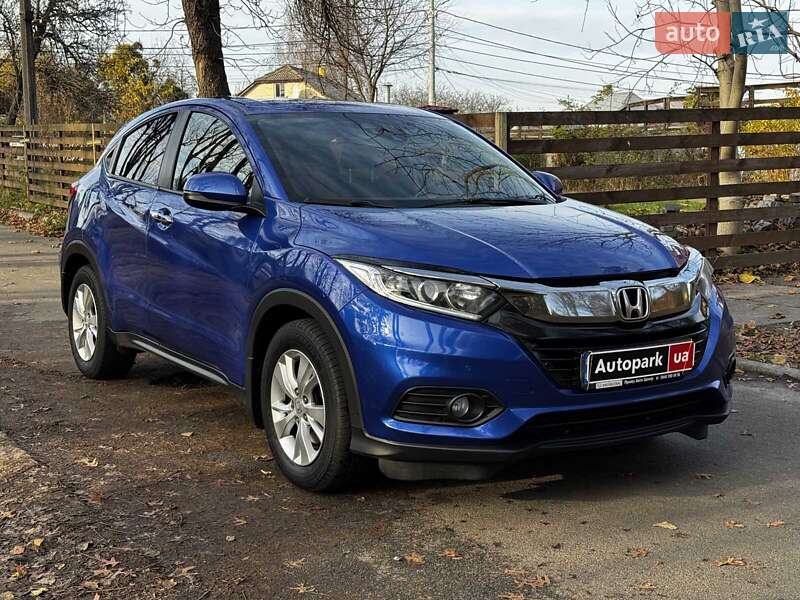Внедорожник / Кроссовер Honda HR-V 2018 в Киеве