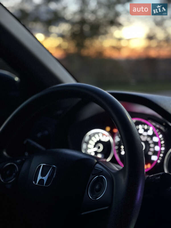 Позашляховик / Кросовер Honda HR-V 2016 в Миколаєві фото 21 Позашляховик / Кросовер Honda HR-V 2016 в Миколаєві