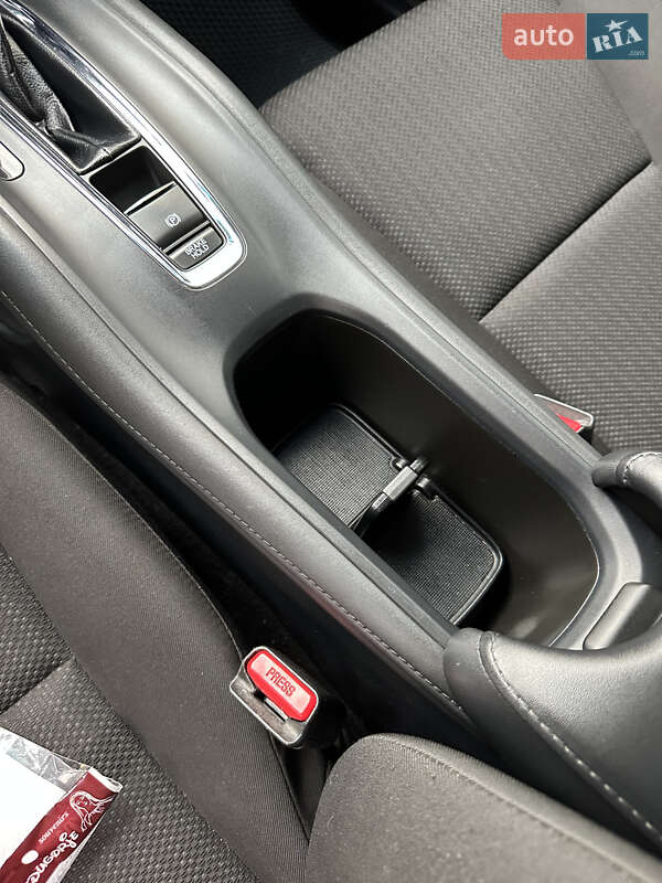 Позашляховик / Кросовер Honda HR-V 2016 в Миколаєві фото 32 Позашляховик / Кросовер Honda HR-V 2016 в Миколаєві