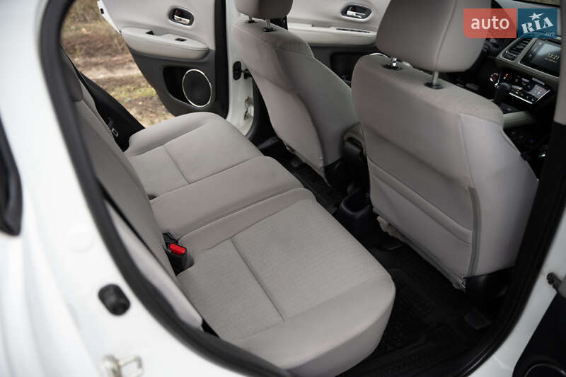 Внедорожник / Кроссовер Honda HR-V 2015 в Киеве