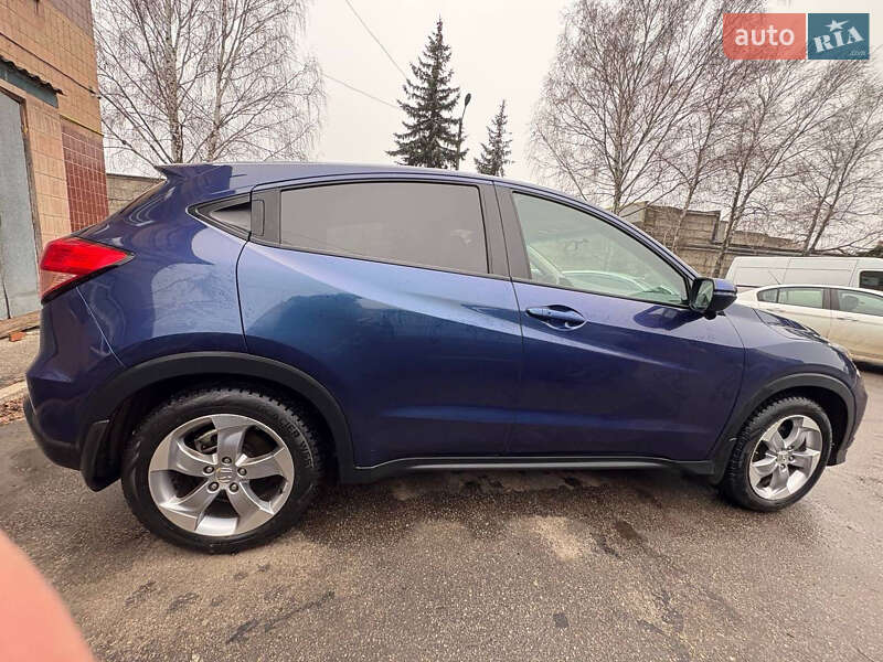 Внедорожник / Кроссовер Honda HR-V 2017 в Харькове