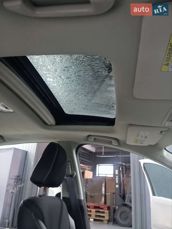 Внедорожник / Кроссовер Honda HR-V 2016 в Киеве