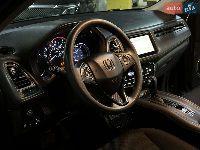 Внедорожник / Кроссовер Honda HR-V 2017 в Днепре