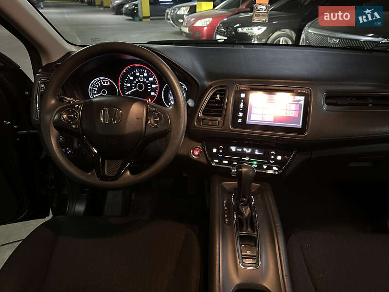 Внедорожник / Кроссовер Honda HR-V 2017 в Днепре