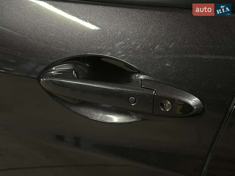 Внедорожник / Кроссовер Honda HR-V 2017 в Днепре