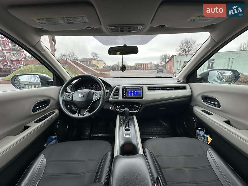 Внедорожник / Кроссовер Honda HR-V 2017 в Днепре фото 35 Внедорожник / Кроссовер Honda HR-V 2017 в Днепре