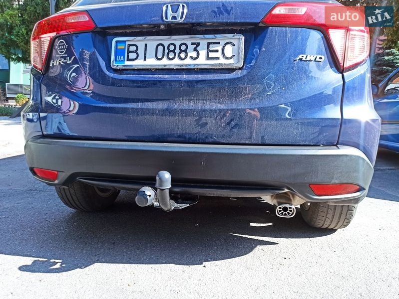 Внедорожник / Кроссовер Honda HR-V 2017 в Полтаве