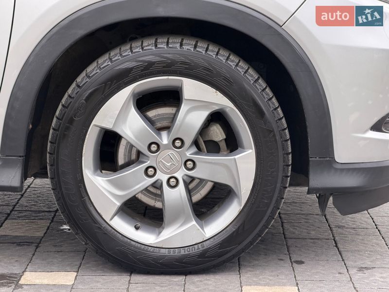 Внедорожник / Кроссовер Honda HR-V 2016 в Ужгороде фото 6 Внедорожник / Кроссовер Honda HR-V 2016 в Ужгороде