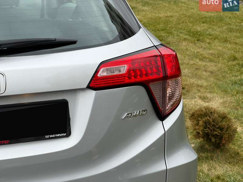 Внедорожник / Кроссовер Honda HR-V 2016 в Ужгороде фото 16 Внедорожник / Кроссовер Honda HR-V 2016 в Ужгороде