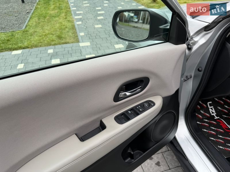 Внедорожник / Кроссовер Honda HR-V 2016 в Ужгороде фото 20 Внедорожник / Кроссовер Honda HR-V 2016 в Ужгороде