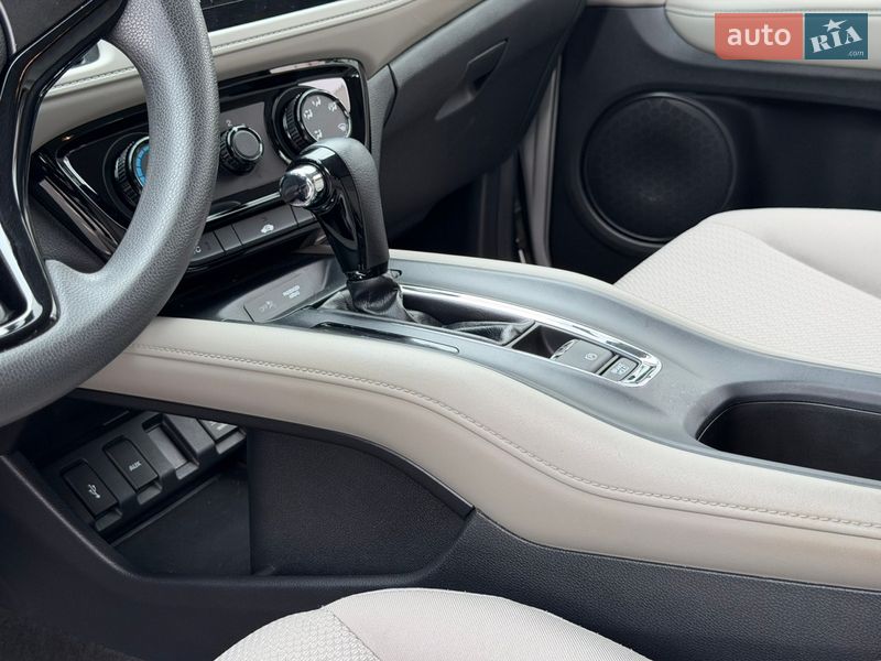 Внедорожник / Кроссовер Honda HR-V 2016 в Ужгороде фото 25 Внедорожник / Кроссовер Honda HR-V 2016 в Ужгороде