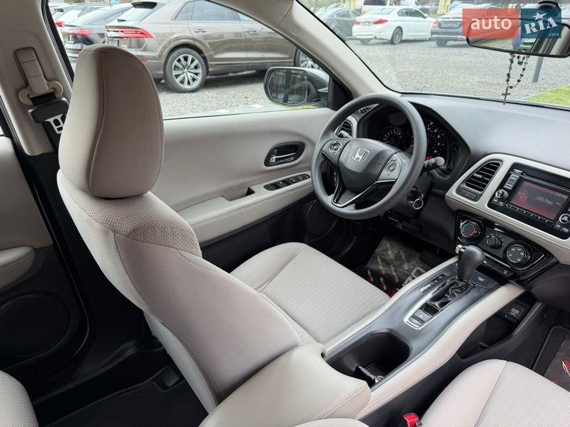 Внедорожник / Кроссовер Honda HR-V 2016 в Ужгороде фото 37 Внедорожник / Кроссовер Honda HR-V 2016 в Ужгороде