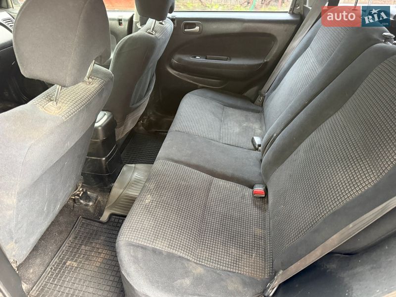 Внедорожник / Кроссовер Honda HR-V 2004 в Харькове фото 15 Внедорожник / Кроссовер Honda HR-V 2004 в Харькове