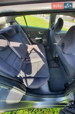 Хэтчбек Honda Insight 2012 в 